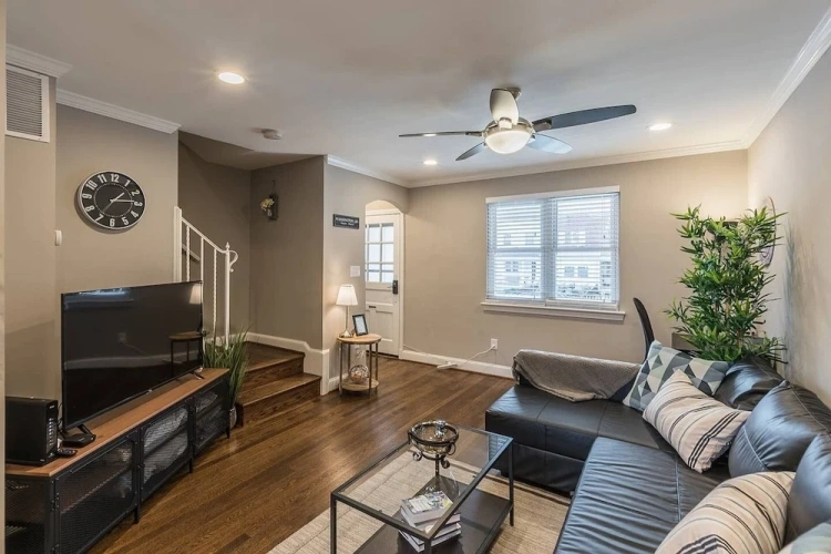 Beautiful 3br/2ba House with cozy backyard by CozySuites