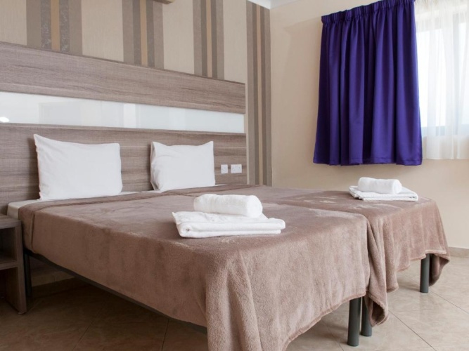 1 Bedroom Double Apartment with sea view