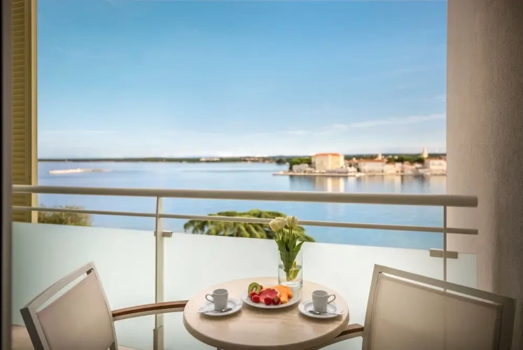 Standard room with sea view