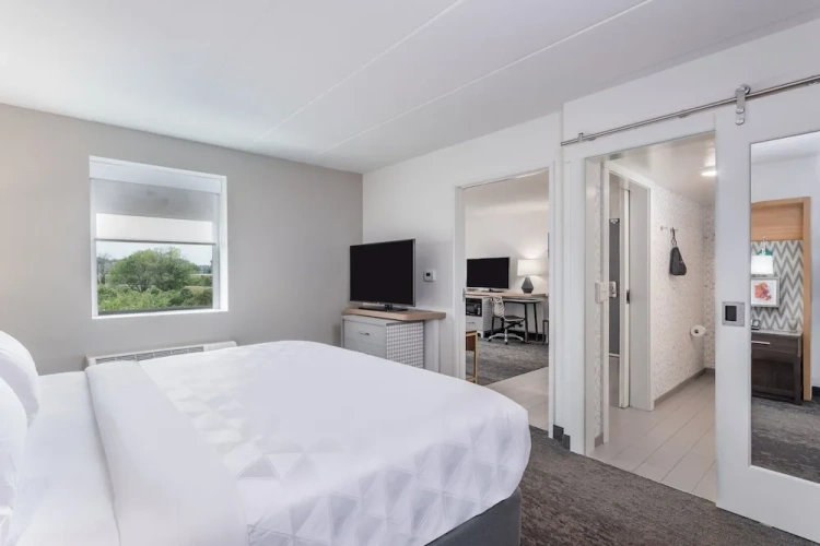 Double Suite