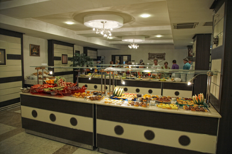 Lavitas Hotel