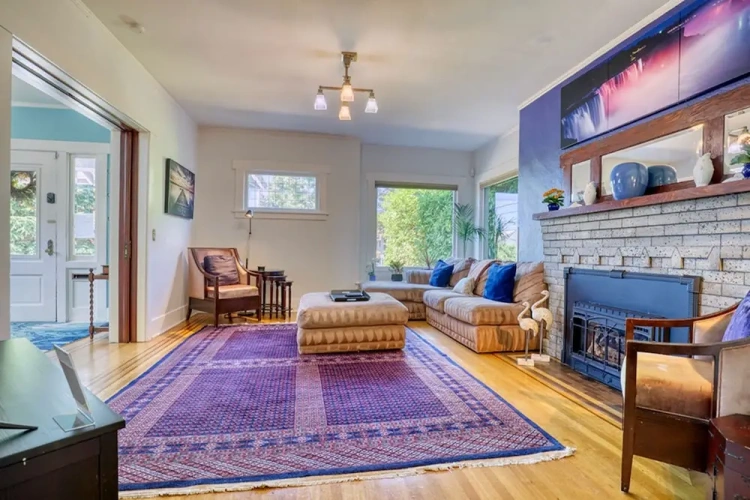 6 Bedrooms Family Cottage