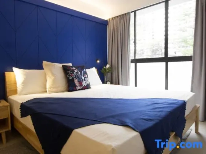 Suite with garden view