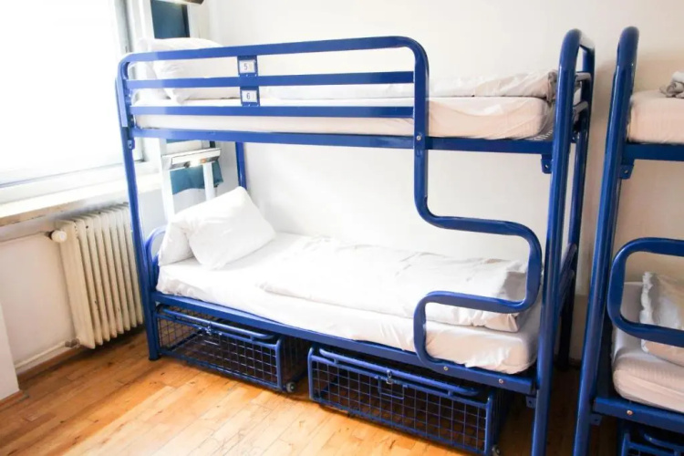 The 4 You Hostel & Hotel
