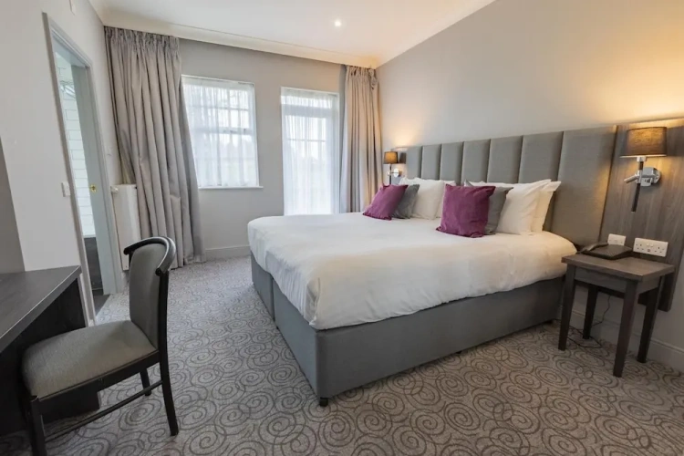 Suite with balcony
