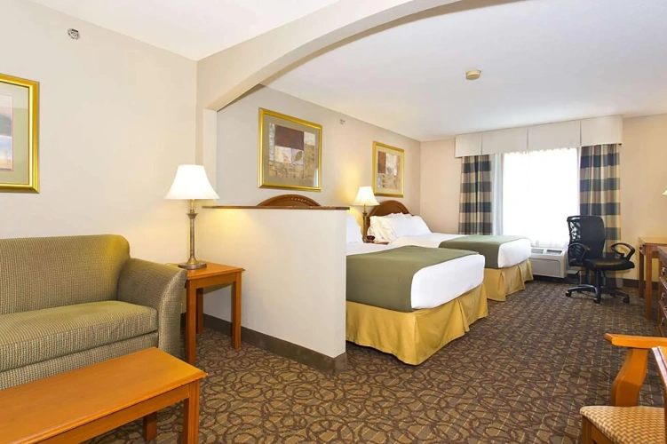 Quadruple Suite