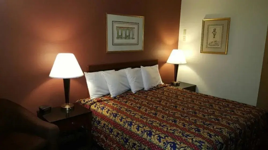 Tillicum Inn