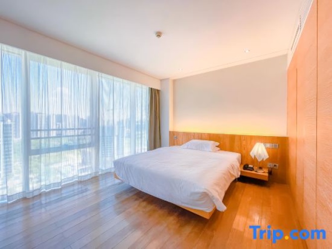1 Bedroom Deluxe Suite