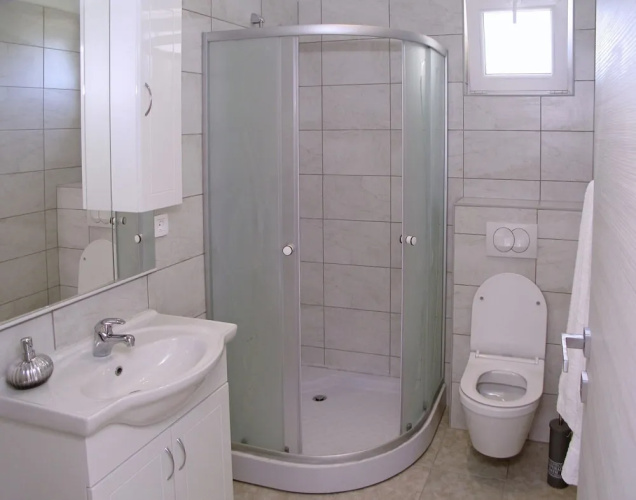 A2 - Modern apt With Balcony, sea View & Parking