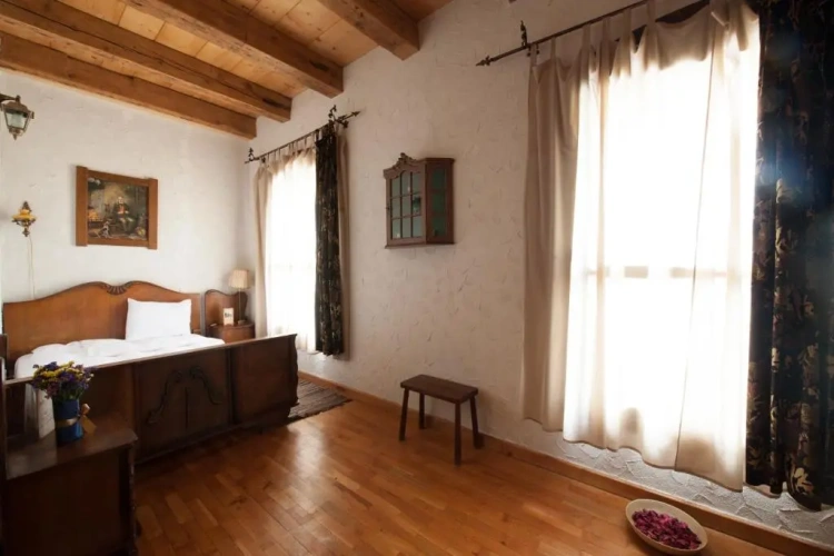 Standard Double room with view
