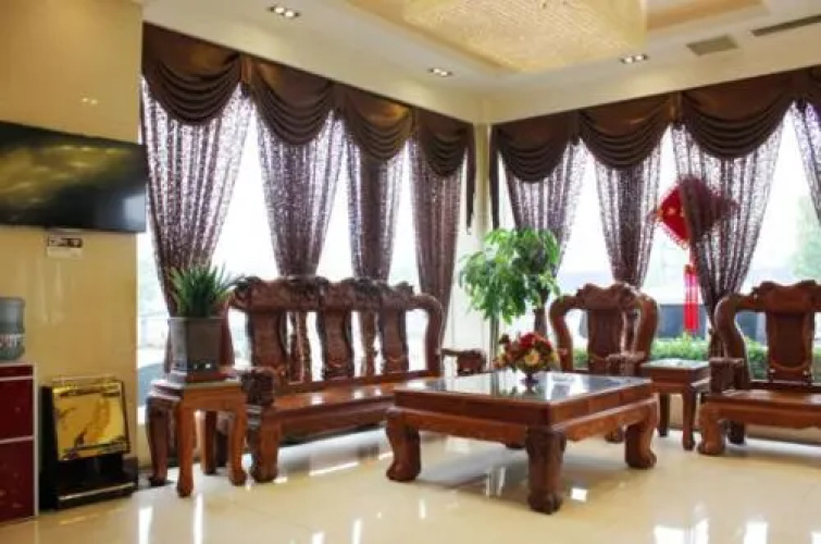 Jinan Yuemingxuan Hotel