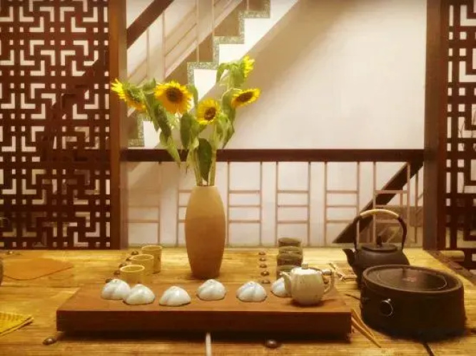 Sanzao Shiyue Hostel