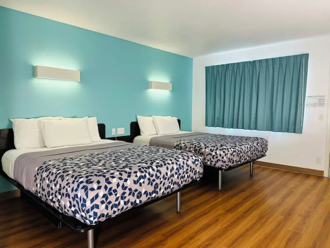 Beachside Inn