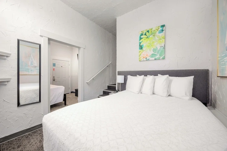 Classic Quadruple room