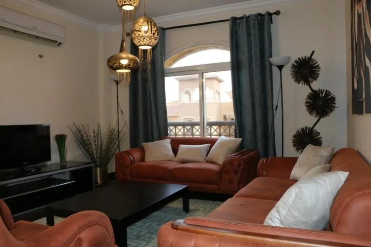 3 Bedrooms Apartment