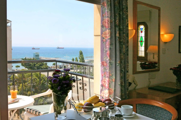 Chrielka Hotel Apartments