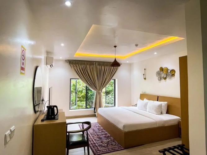 Armed Forces Officers Mess & Suites