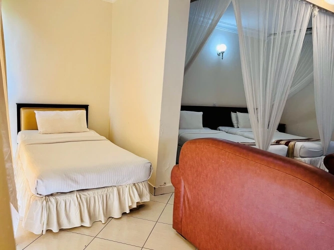 Standard Twin room