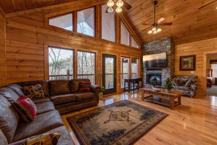 Hickory Hollow Lodge