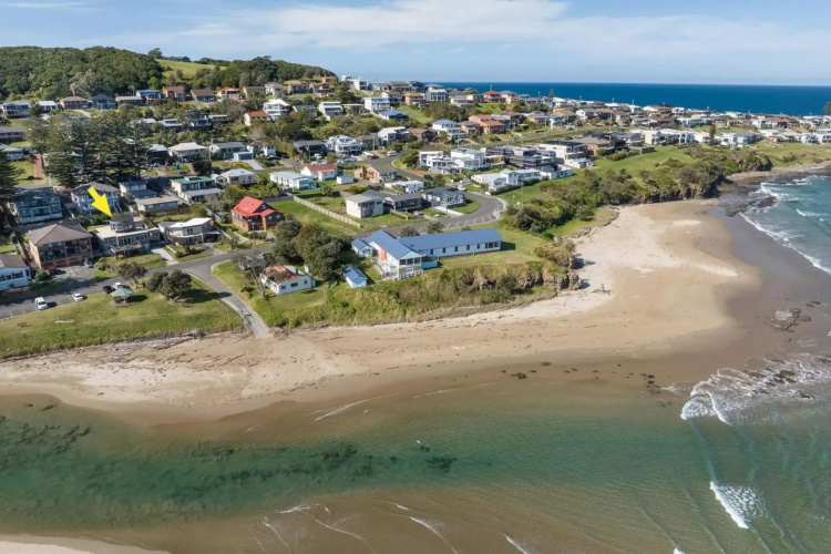The Rotunda @ Gerroa - Pet Friendly Beachfront