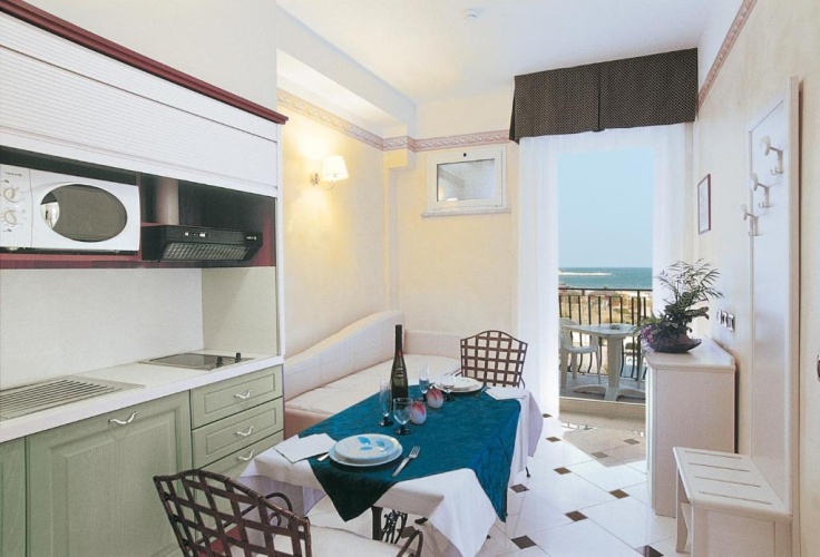 1 Bedroom Apartment