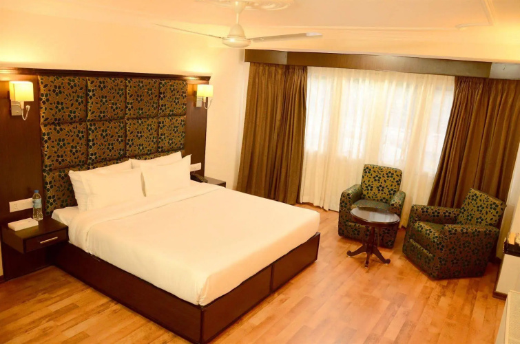 Hotel Pacific