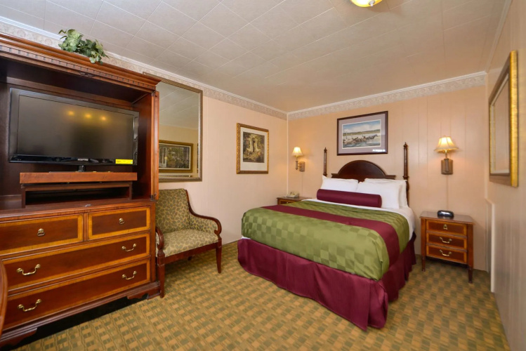 Maddox Inn