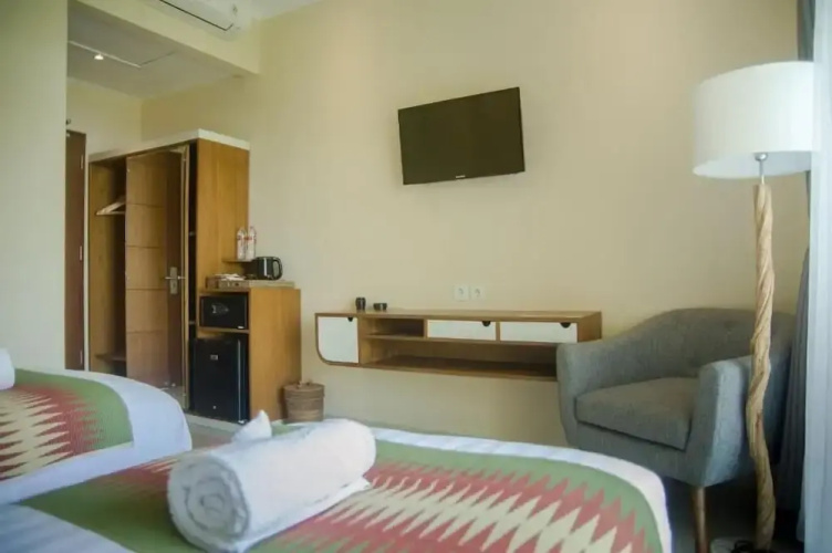 Akatara Hotel