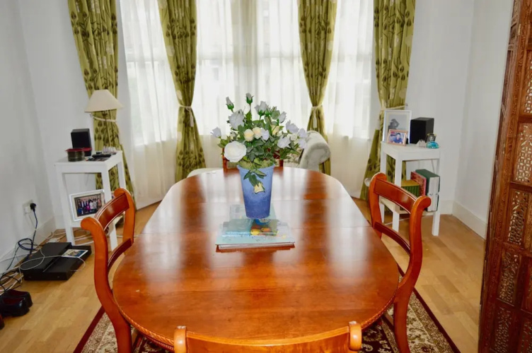 1 Bedroom Terraced House in Bristol