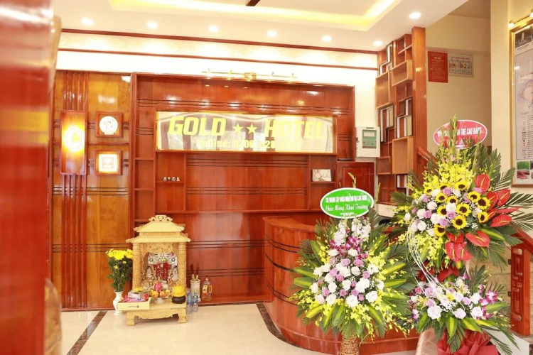 Gold Hotel