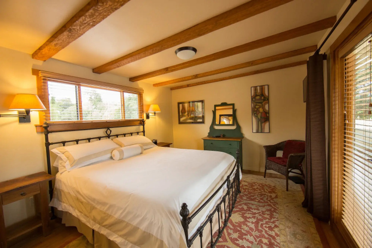 Blue Iguana Inn
