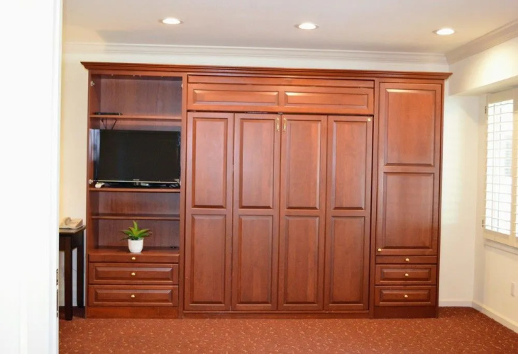 Saratoga Oaks Lodge