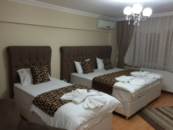 Black Bird Suite Hotel