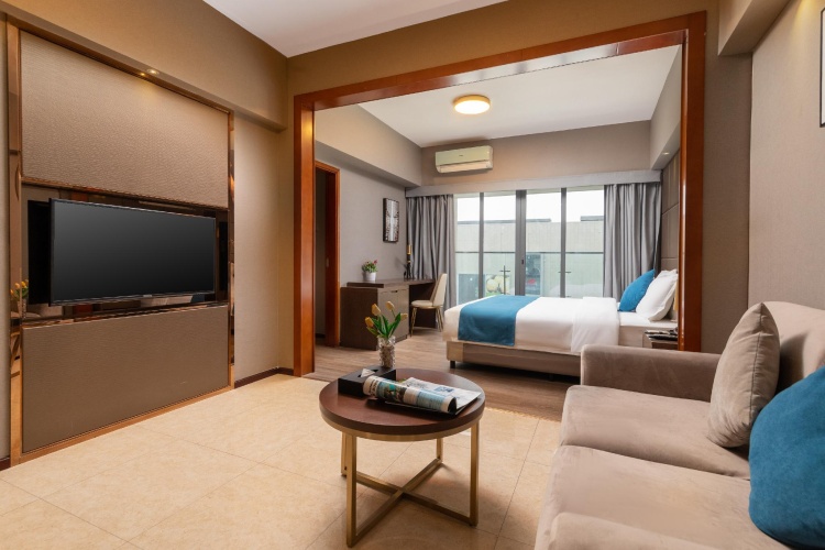 Executive Double Suite with garden view