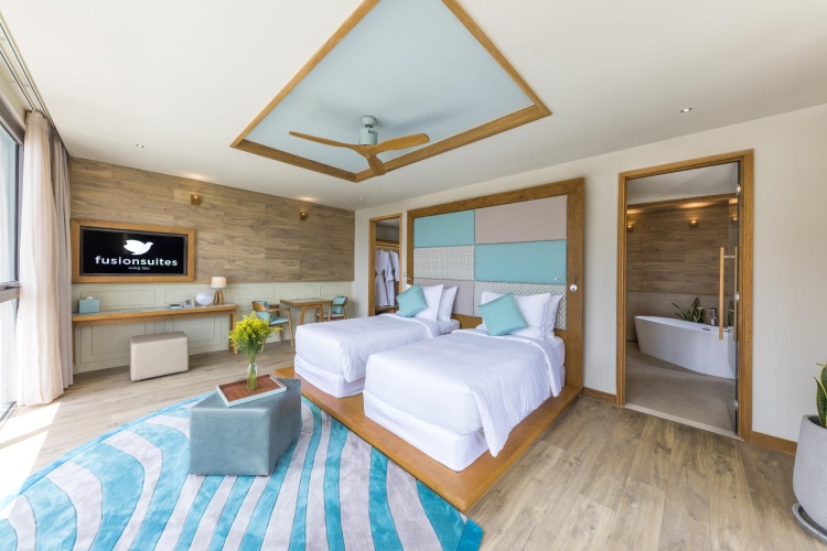 Deluxe Twin Suite with city view