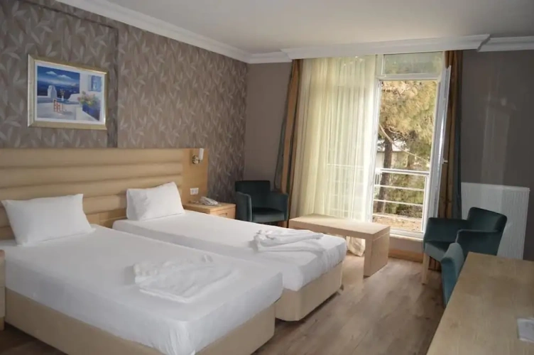 Standard Triple room with balcony and with view