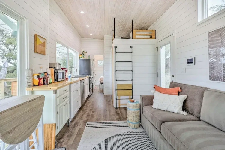 2 Bedrooms Cottage