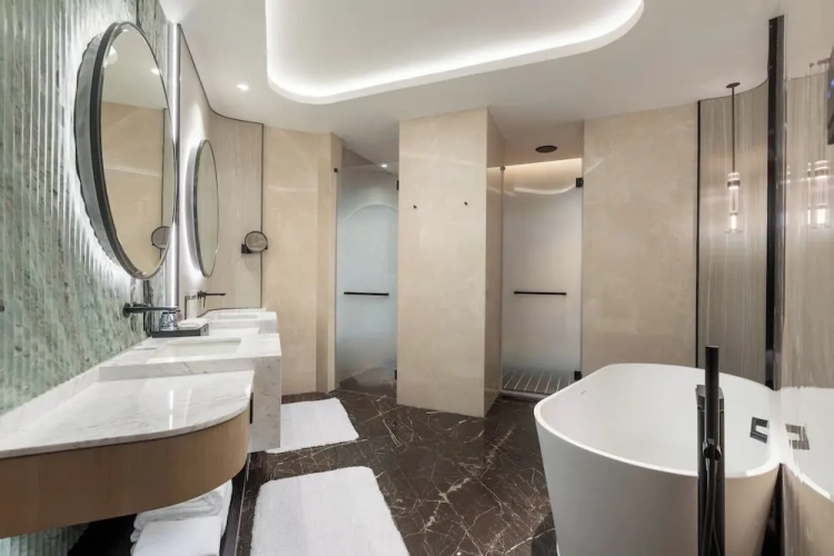 1 Bedroom Suite