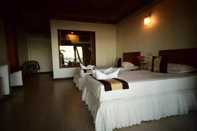 Haad Khuad Resort