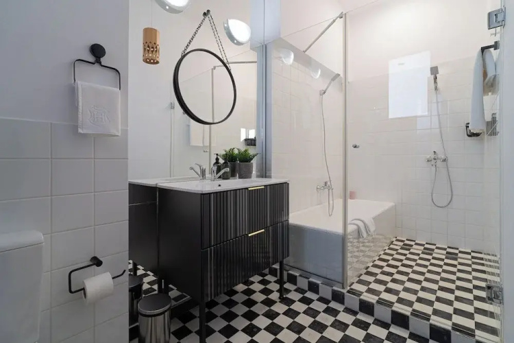 3BR Atrium Penthouse by Cismigiu - Bright & Spacious with Balcony