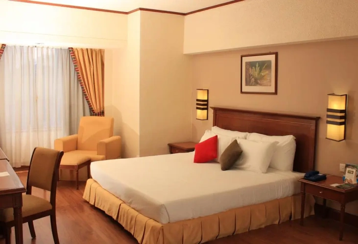 Deluxe Family room