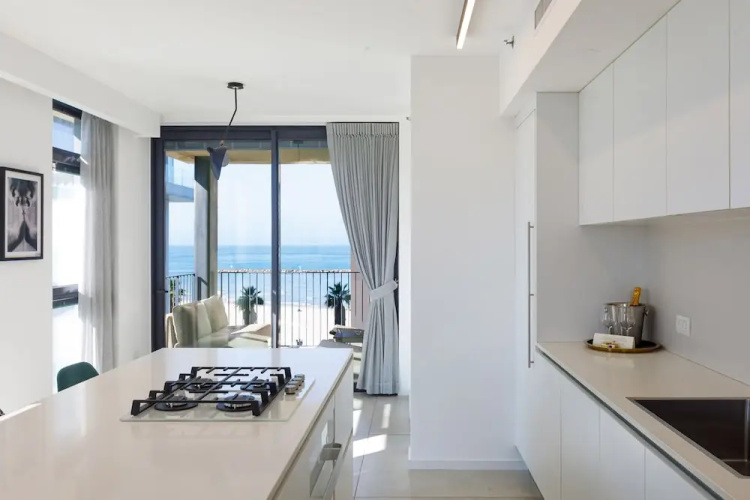Renoma Hotel
