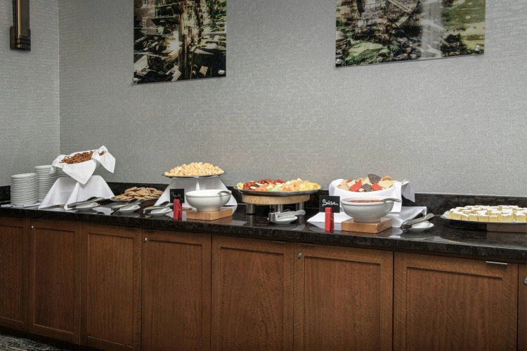 Embassy Suites Springfield photo 12