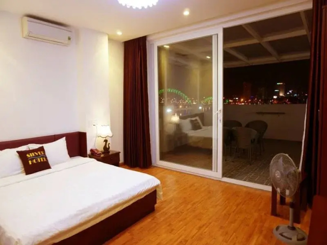 Silver Hotel