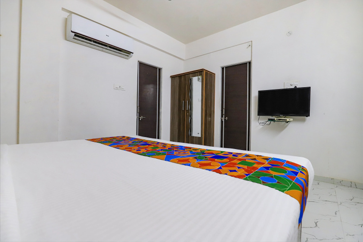 Fabhotel Elite Palm