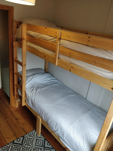 Town Centre House with free parking