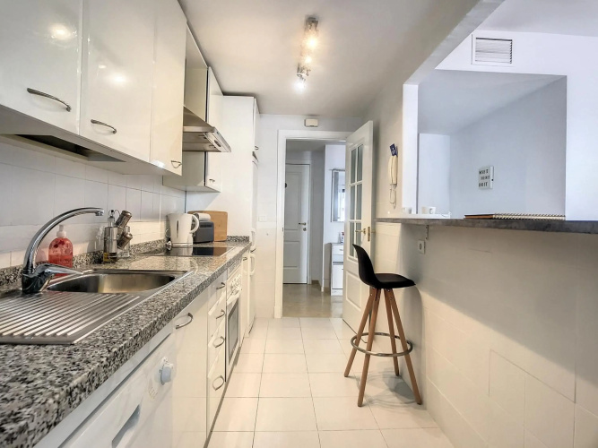 Superb Seafront Apartment Marina Real 305