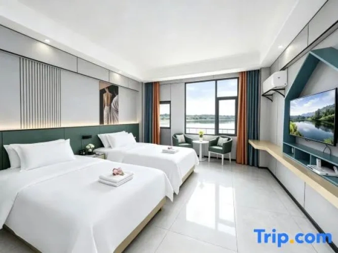 Standard Twin room with balcony