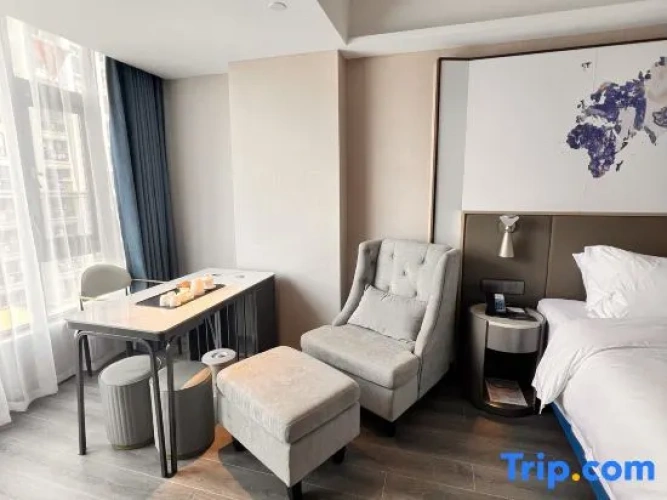 Deluxe Double room with view