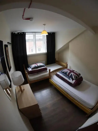Midtown Hostel